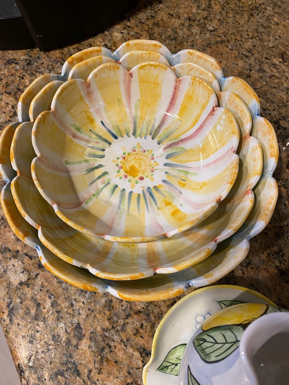 Nesting flower bowls